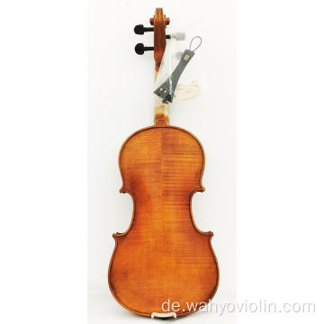 Handgefertigte antike Violine aus geflammtem Ahorn